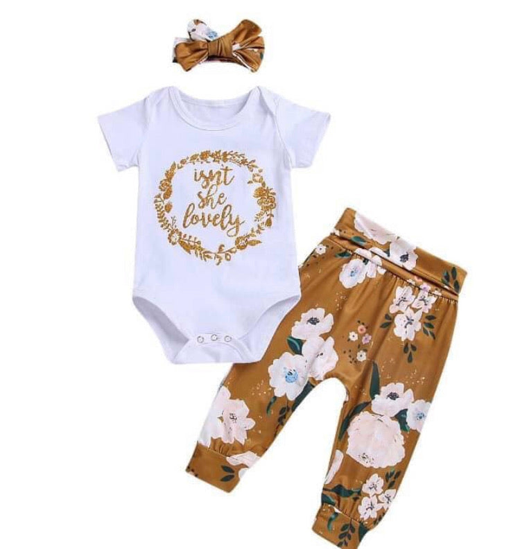 Isn’t She Lovely Floral Set
