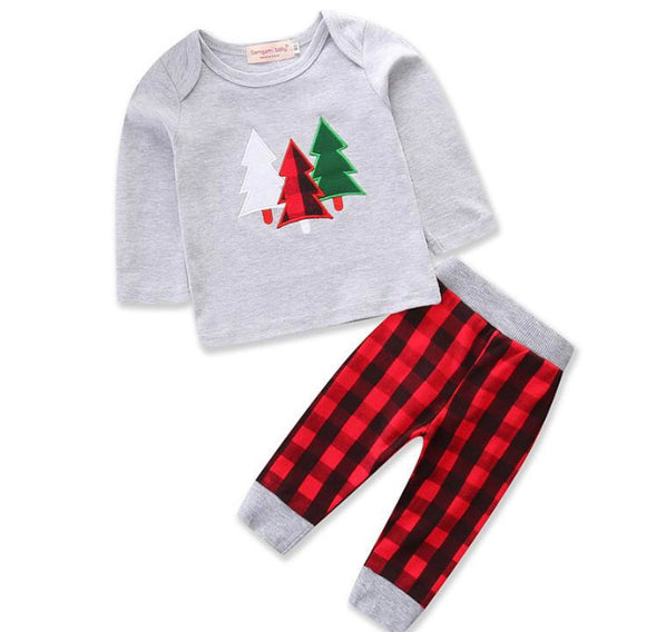 Checkered Christmas Tree Outfit